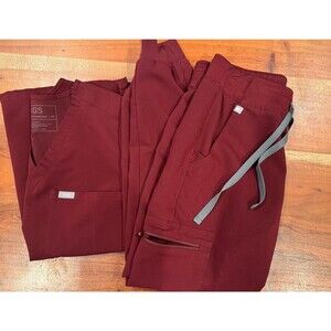 Figs nursing scrubs set Zamora joggers xs petite Catarina top xs burgundy red